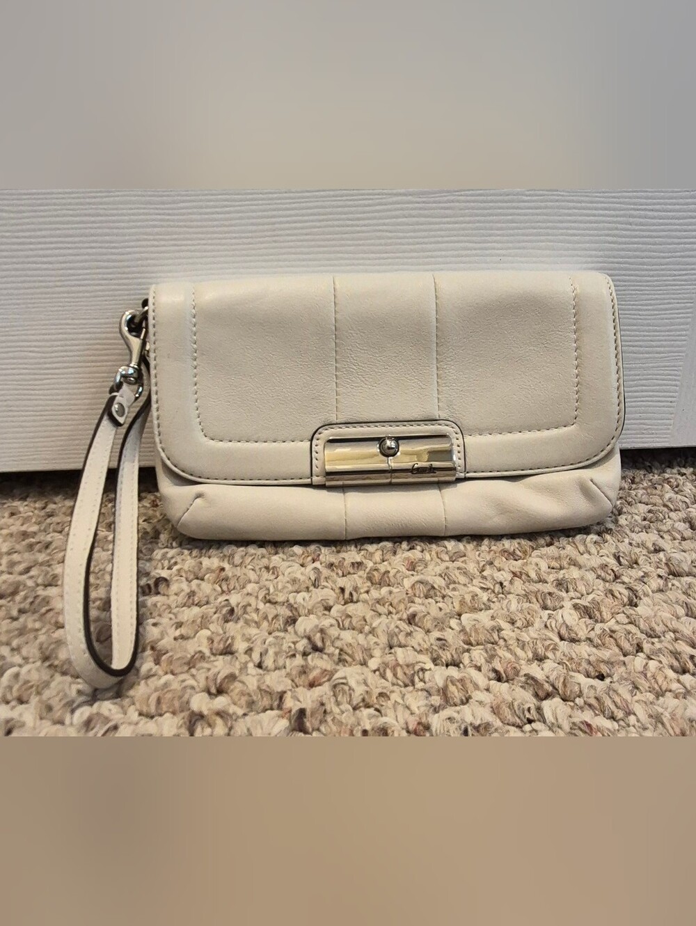 Coach Large Wristlet – White
